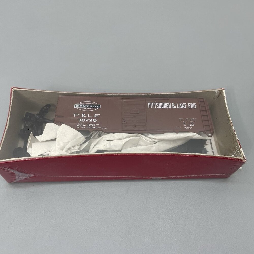 Vintage HO Branchline Pittsburgh & Lake Erie P&LE 30220 40’ Boxcar Train Car Kit
